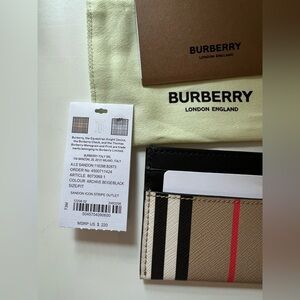 Burberry card case